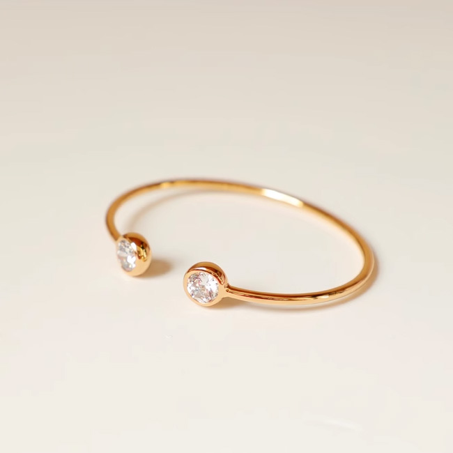 Two Water Diamonds - Simple and Original Design, Elegant Bracelet, Versatile, Fashionable, Light Luxury, High End Bracelet, Women's Jewelry